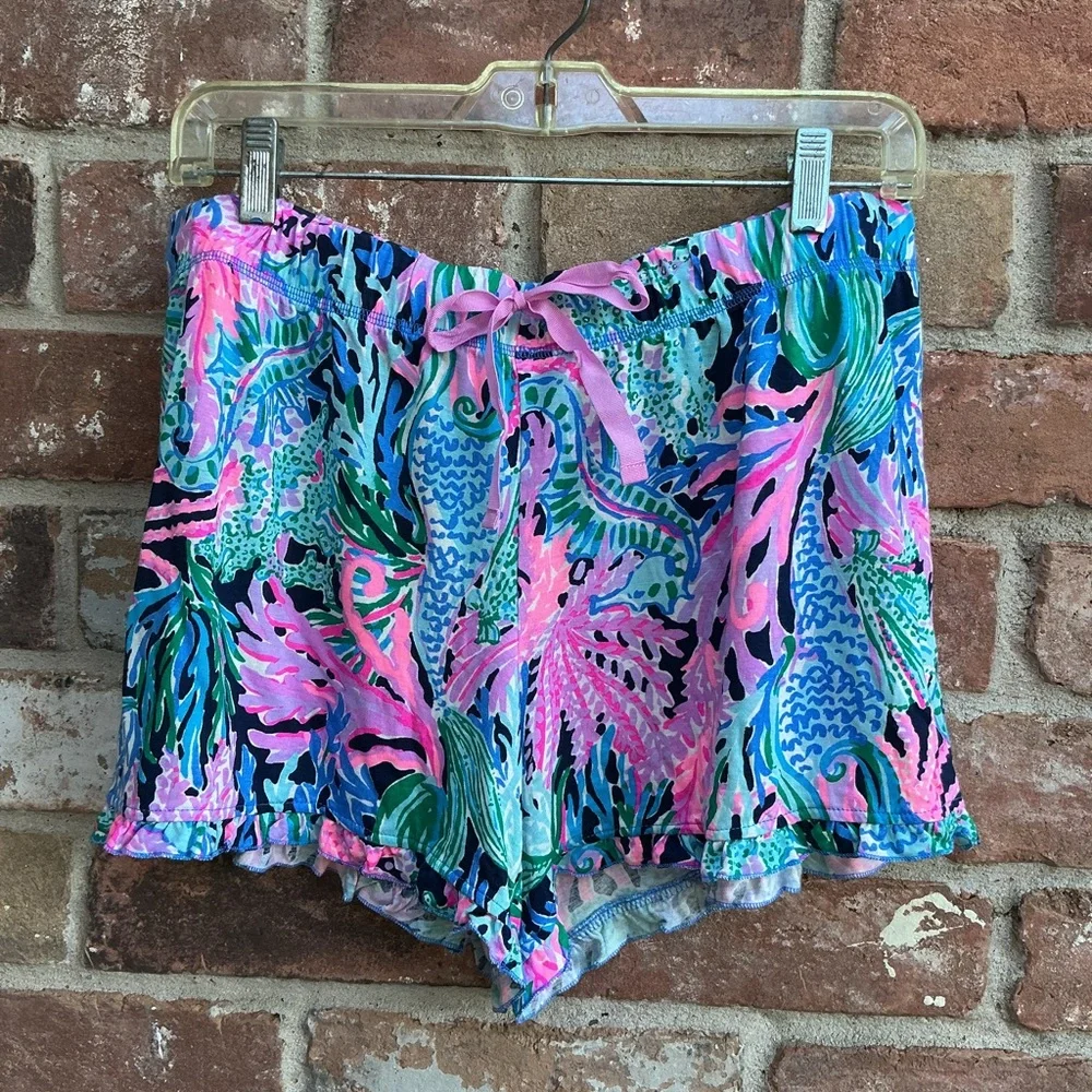 Lilly Pulitzer Pink, Blue & Green Tropical Print Shorts - Picture 1 of 3